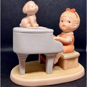 Enesco 1991 "Why Don't You Sing Along?" 522600 Memories Of Yesterday Figurine Pr